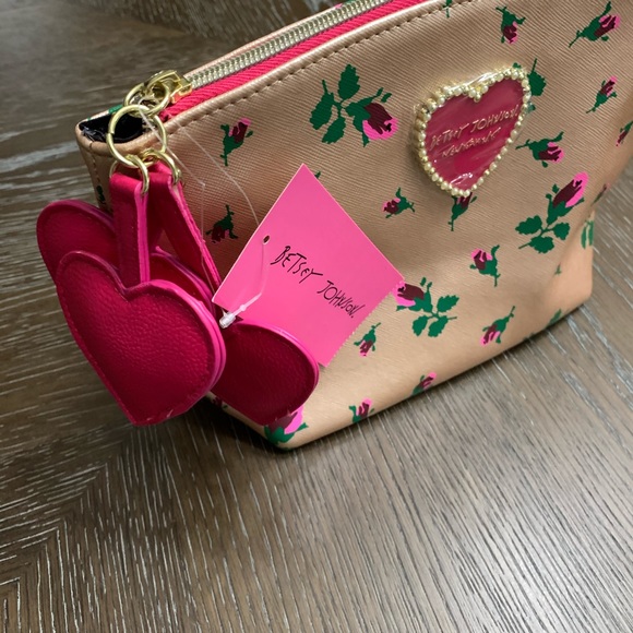Betsey Johnson rose gold rosebuds print clam pouch bag - Picture 4 of 17